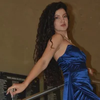Maia_Glow webcam