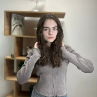 RowenaBurrington's Profile Pic