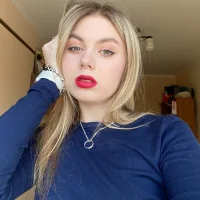 LisaBlacky Φωτ, Προφίλ