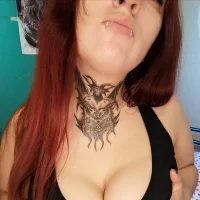 athenasmoon28 Φωτ, Προφίλ