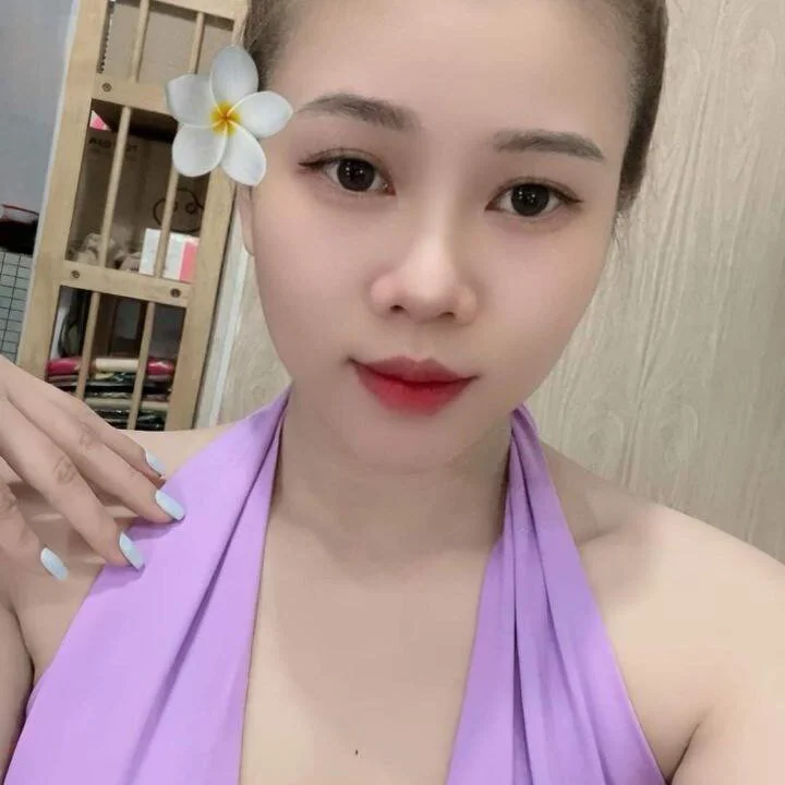 BabySweet-18 live cam profile