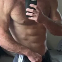 makeusquirtbig profiképe