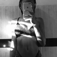 Curlyhot's Profile Pic