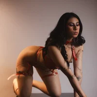 Sara_Foxx1 Adlı Modelin Avatarı