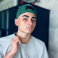 Exotico_2118's Profile Pic