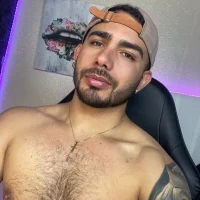 adamhairy Adlı Modelin Avatarı