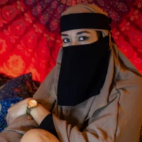 Zahra_Elena Adlı Modelin Avatarı