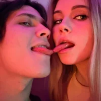 Cosmic_LarkLive Webcam