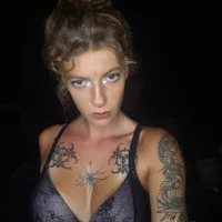 Gambar Profil Your_Slut_Alice