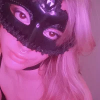 PrincessNicollett webcam