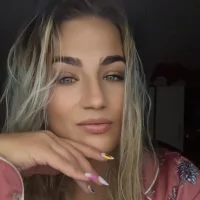 emma_sexy0825's Profile Pic