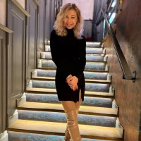 Elvariaa এর প্রোফাইল ছবি