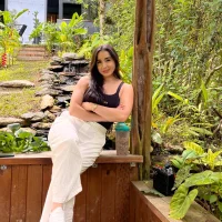 Ảnh Đại Diện Vicky-Andrade