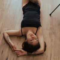 Moni_Knows's Profile Pic