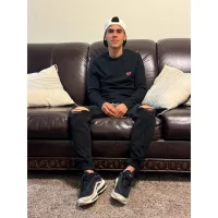 Follargahajd Φωτ, Προφίλ