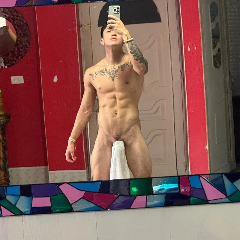 myc_hot's nudes and profile