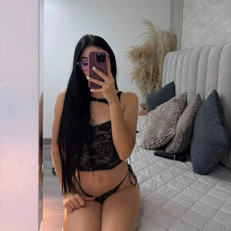 Kylie_Dessire