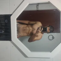 badromance115's Profile Pic