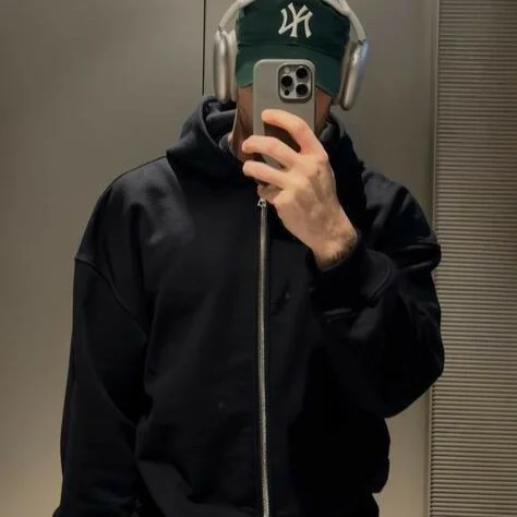aminebelmah7529 profile photo