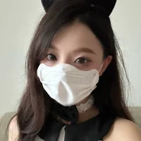 Poppy-000's Profile Pic