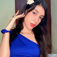 Emily-hottson's Avatar Pic