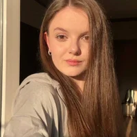 Lola_holaaa Φωτ, Προφίλ