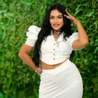 BitchWithTaste Gambar Avatar