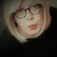 Christiane_Cocks' Avatar Photo