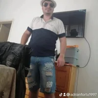 adrianfortu29 webcam