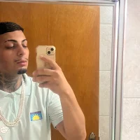 noah_33's Profile Pic