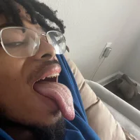 skinnyslong5's Avatar Pic