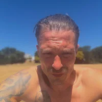 rolf883's Profile Pic