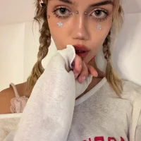 Mia_Delvane