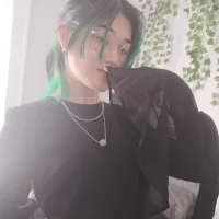 deciduousdoll's Profile Pic