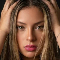 Giigii_Hadiid's Avatar Pic