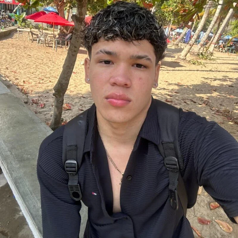 greck19 profile photo