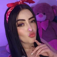 Octavia_collins Adlı Modelin Avatarı