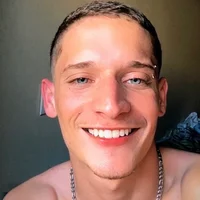 dbueno22's Profile Pic