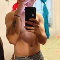 Anmax1032's Profile Pic