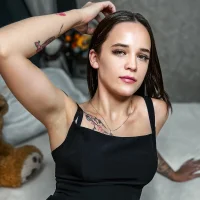 Ariannabytrend's Profile Pic