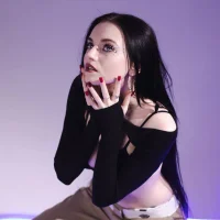 shyyylily's Profile Pic