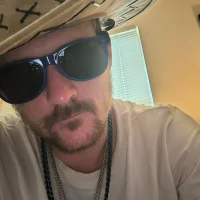 BroadD212221 avatarképe