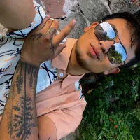 across_coul Immagine Avatar