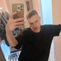 รูปอวาตาร์ของ pretty_roman