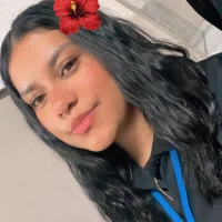 NaomiEmber7's Profilna slika