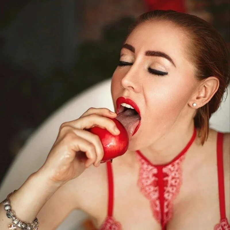 LensyTourelss profile photo