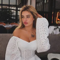 Elissa_Belle webcam model