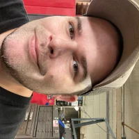 Gambar Profil CanadianGuy43