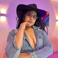 LucyFox18's Profile Pic