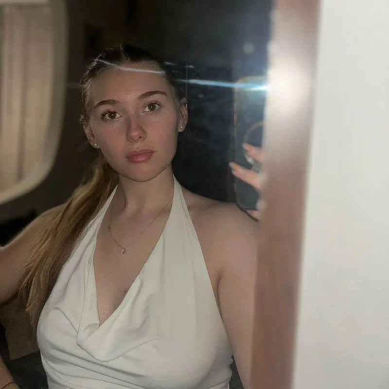 FlirtySophiaa